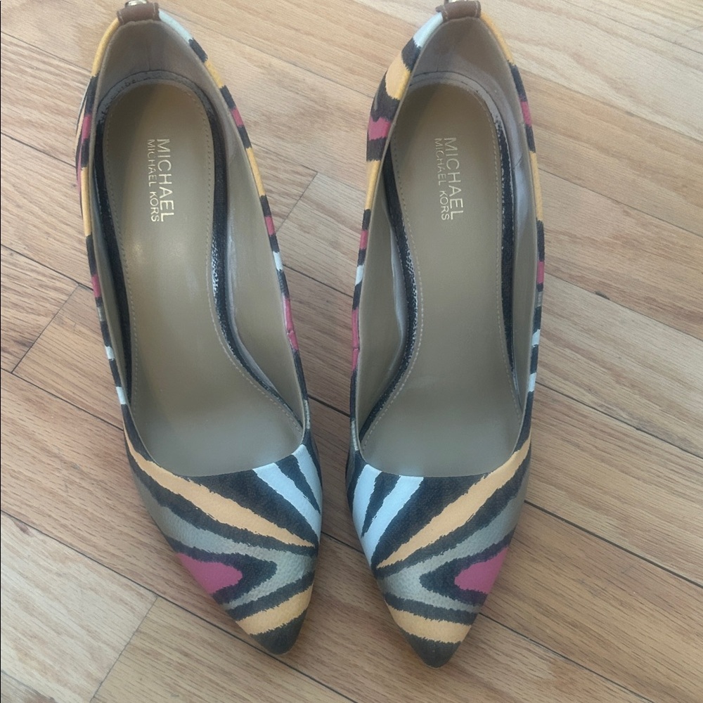 MICHAEL Michael Kors Multicolor Zebra-Print Pointed Toe Pumps - Picture 6 of 6